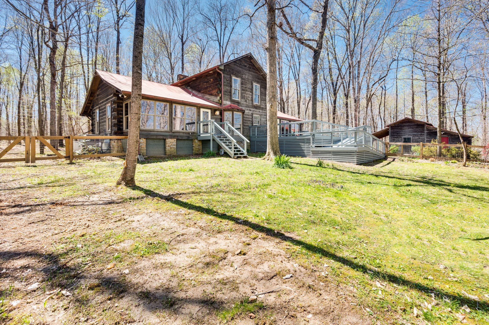 4138 Grays Point Rd