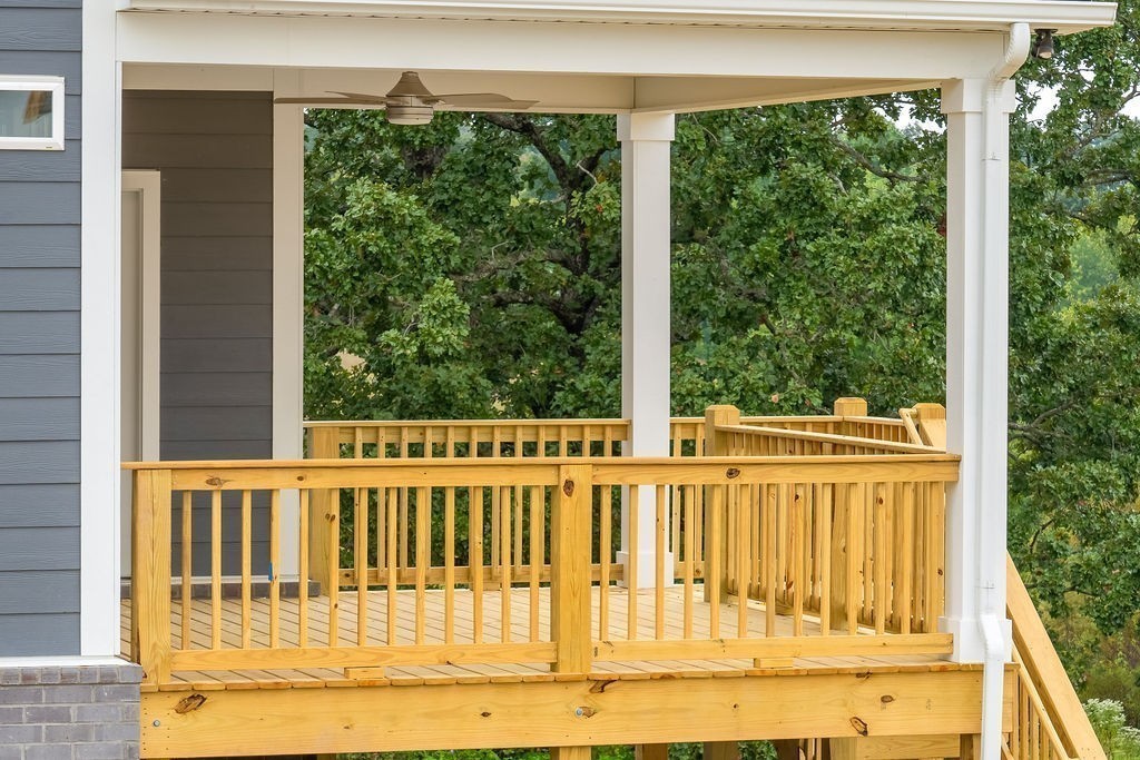 7304 Dutch River Circle