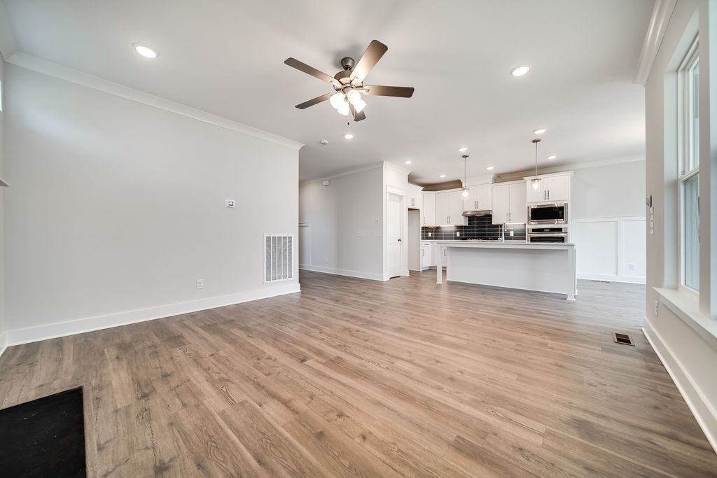 7304 Dutch River Circle