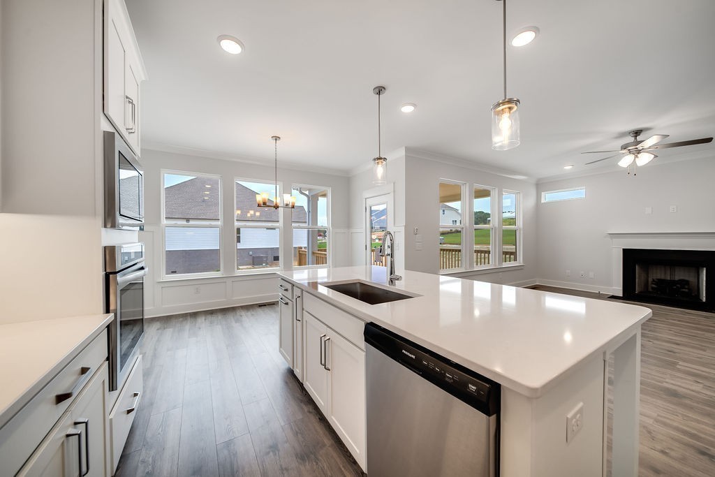 7304 Dutch River Circle