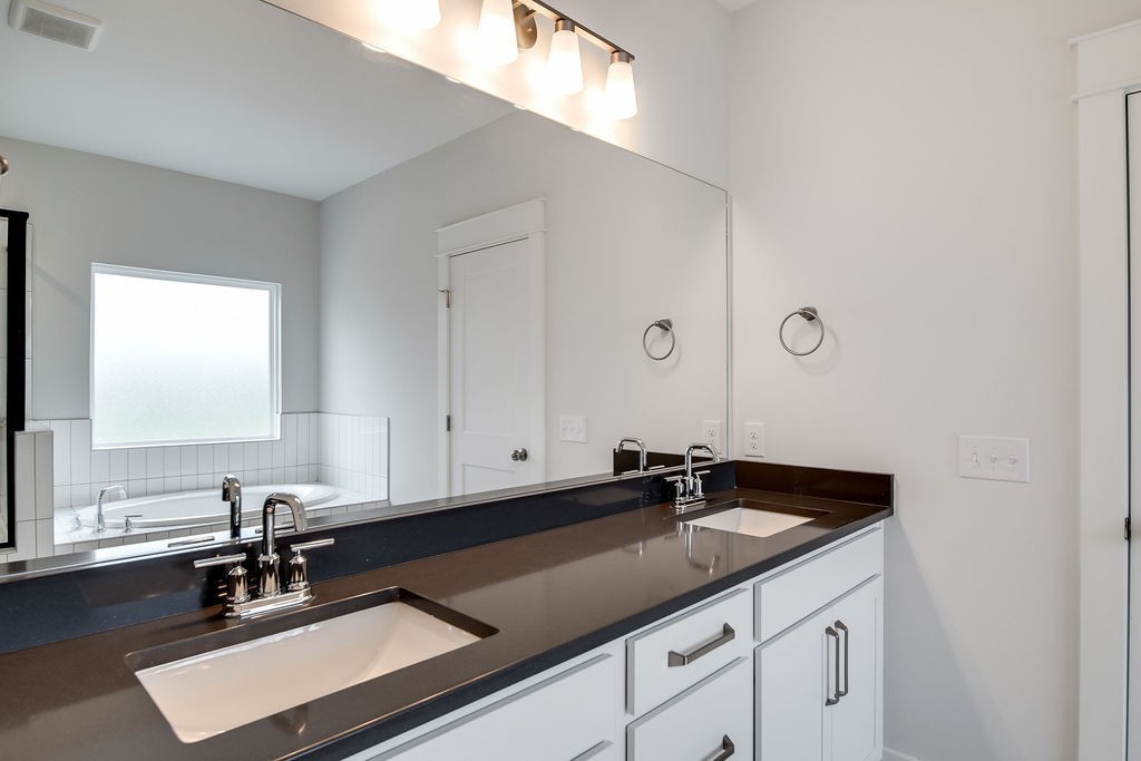 7304 Dutch River Circle