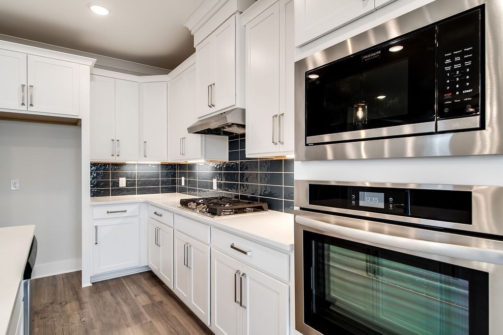 7304 Dutch River Circle