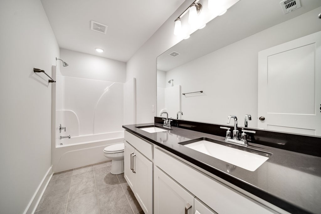 7304 Dutch River Circle