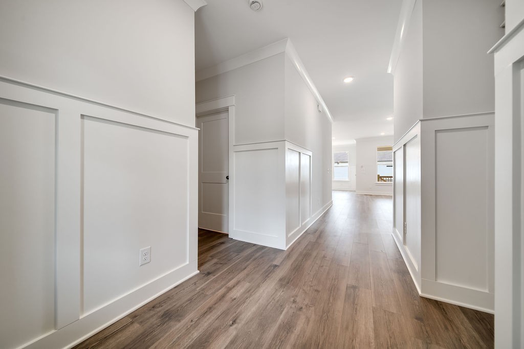 7304 Dutch River Circle