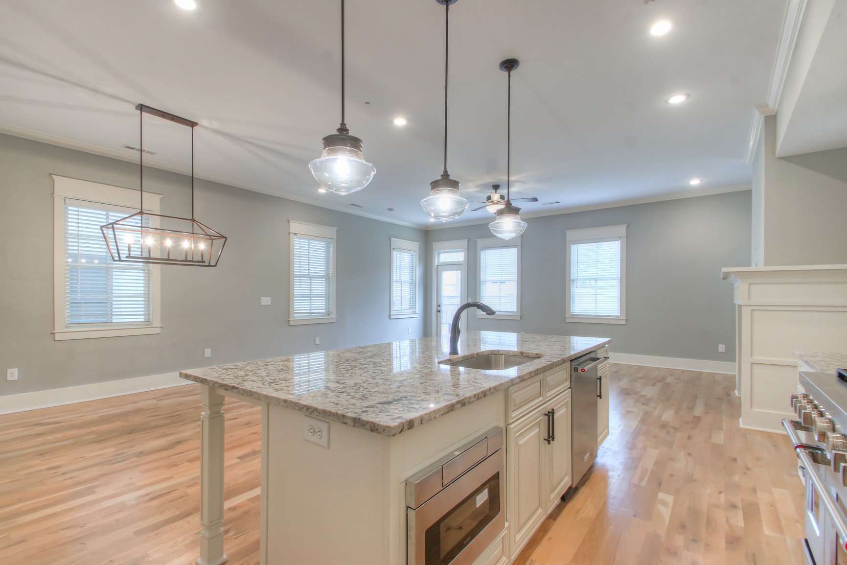 105 Lafayette Ct Unit: D