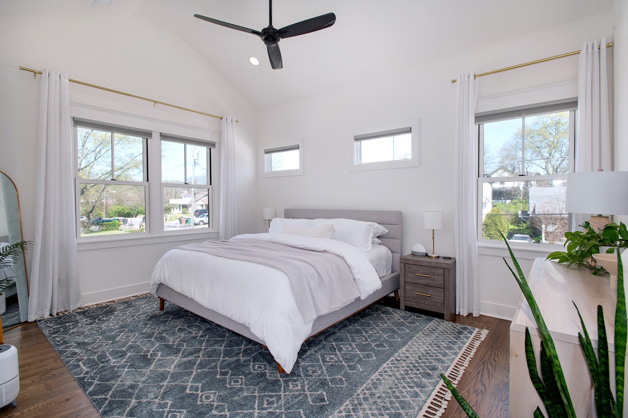 407B Saint Francis Ave