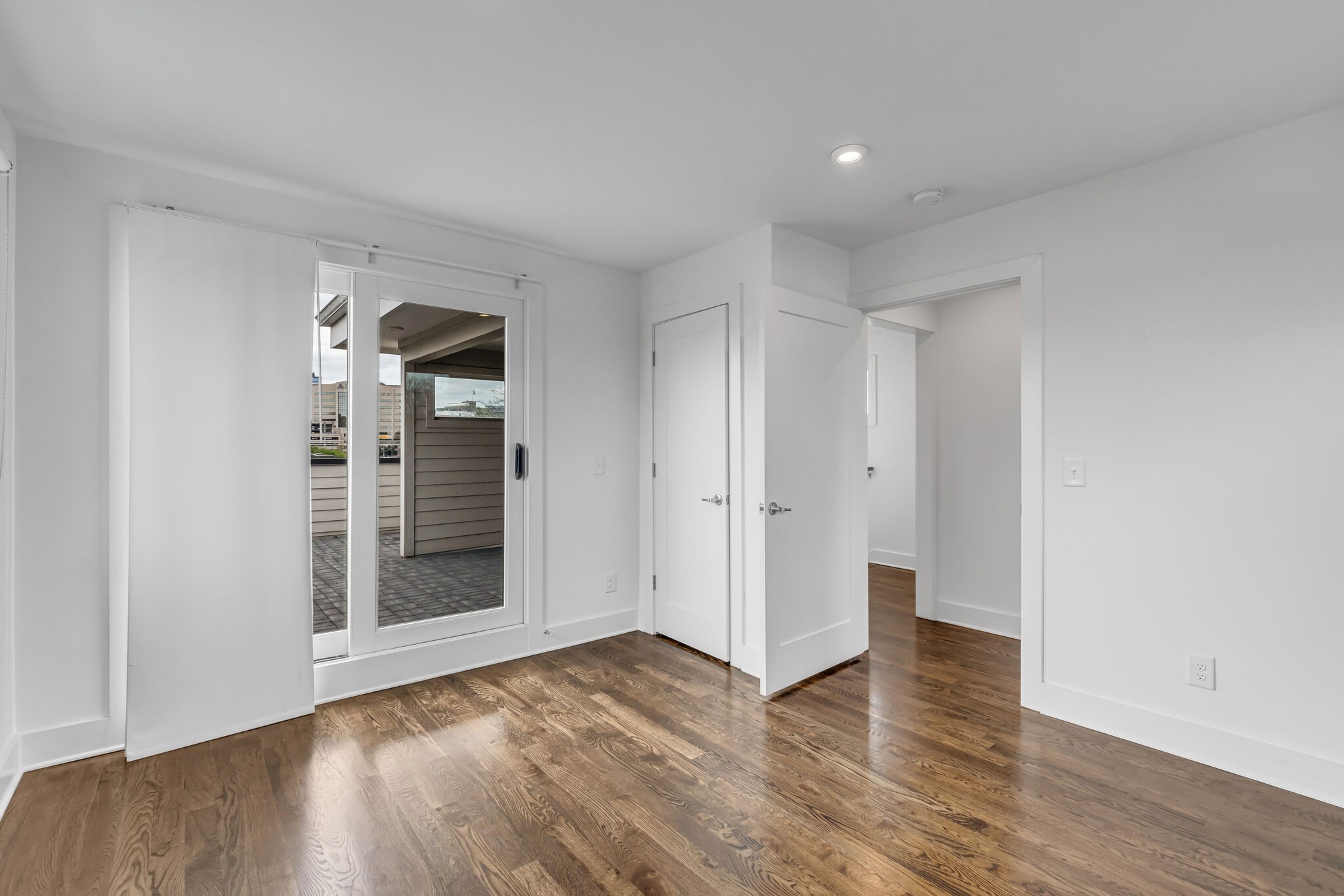 1806 Pearl St