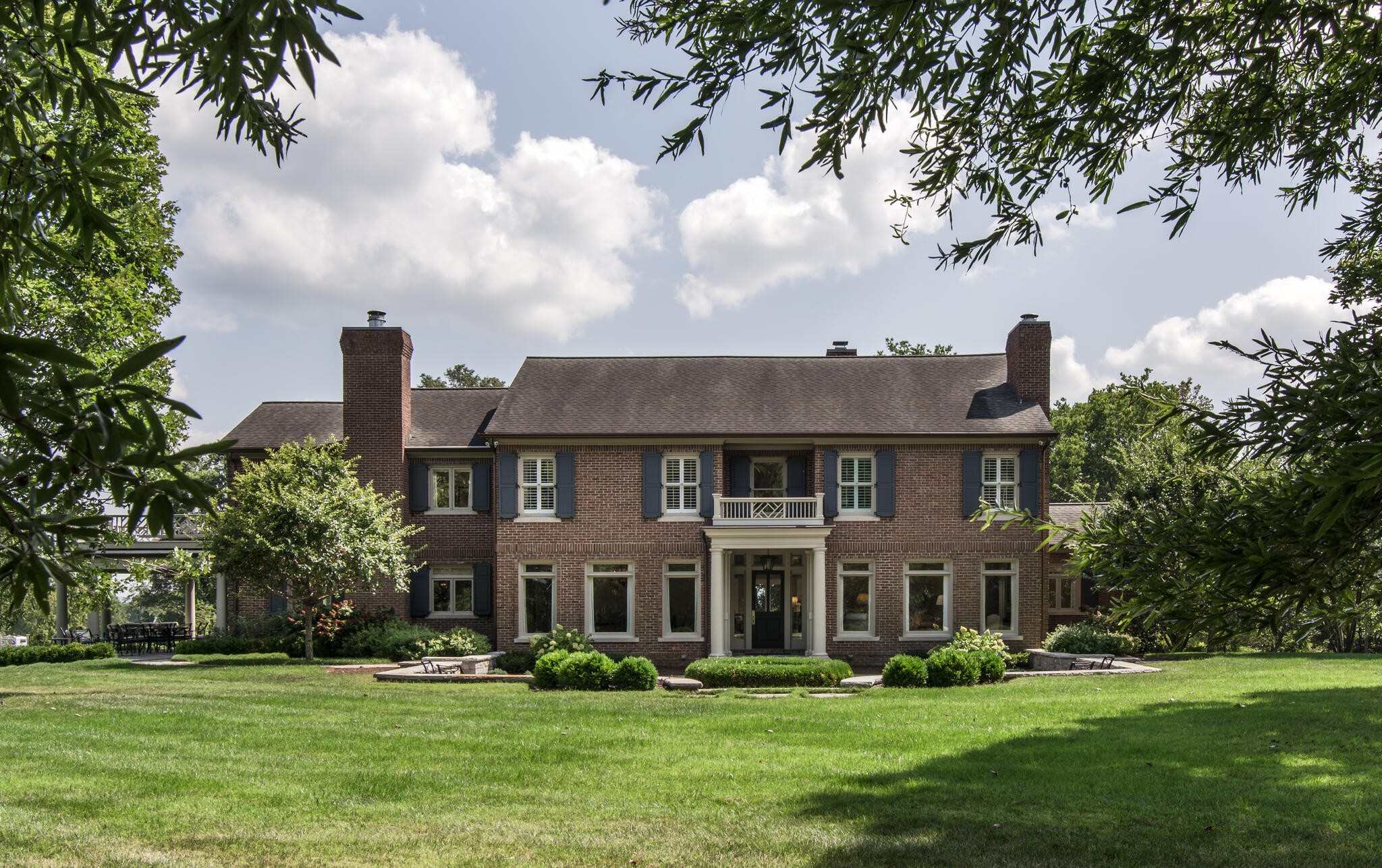 1111 Eller Ln