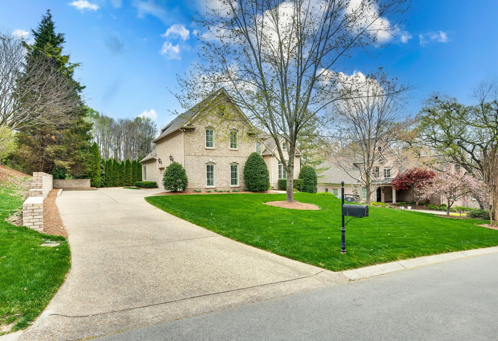 15 Innisbrook Ln