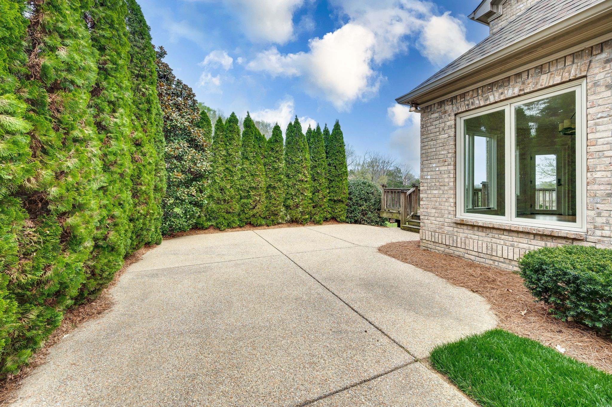 15 Innisbrook Ln