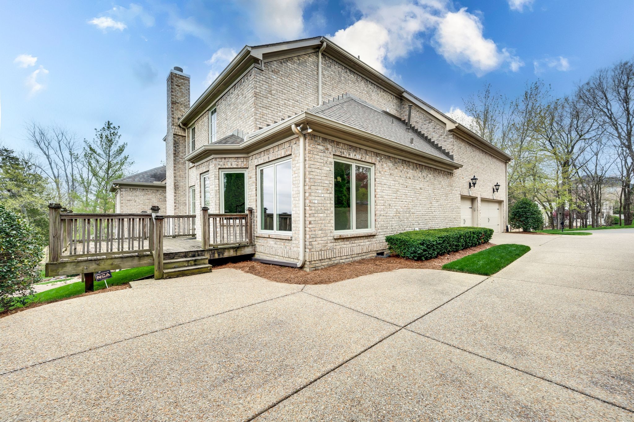 15 Innisbrook Ln