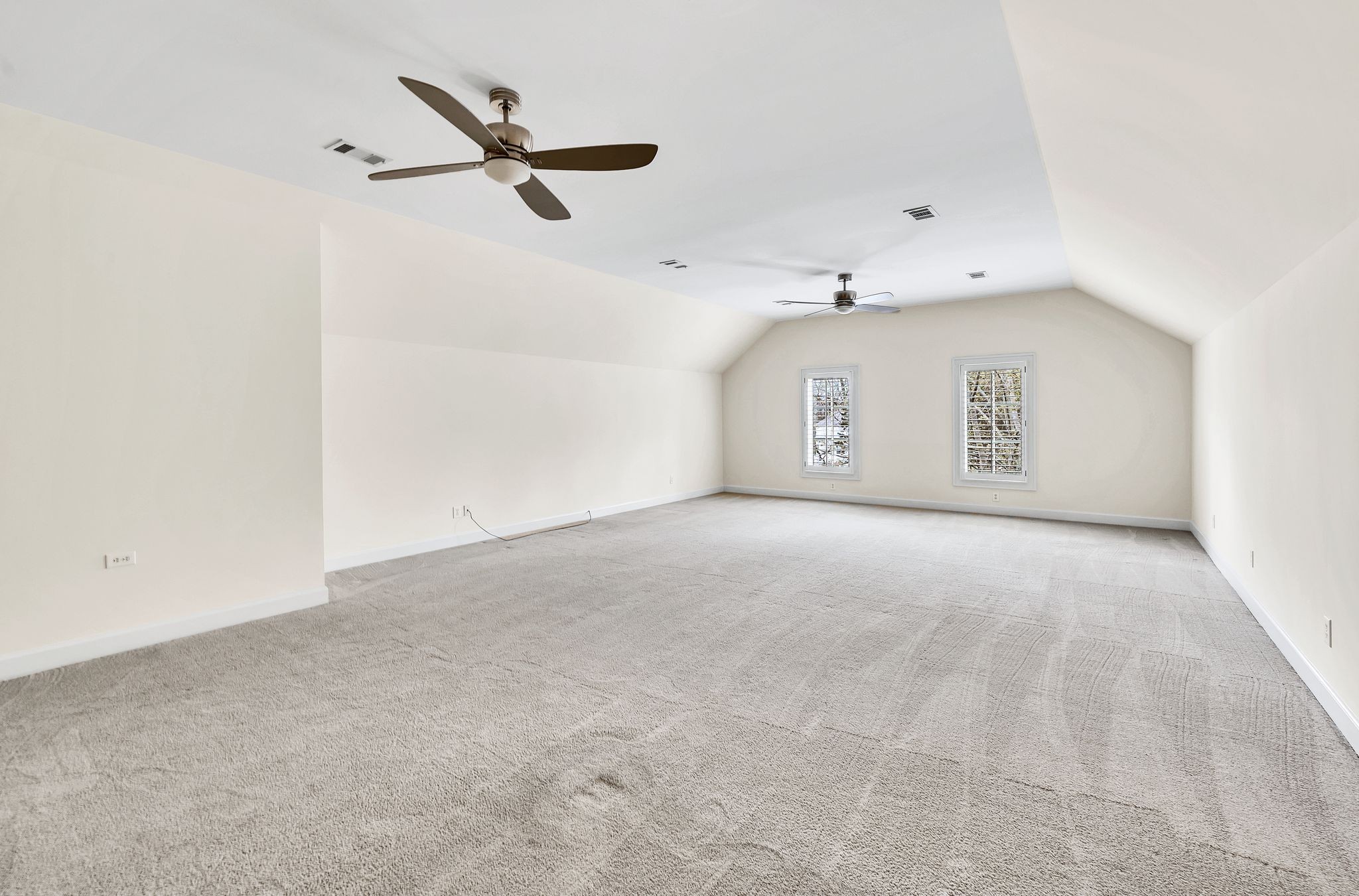 15 Innisbrook Ln