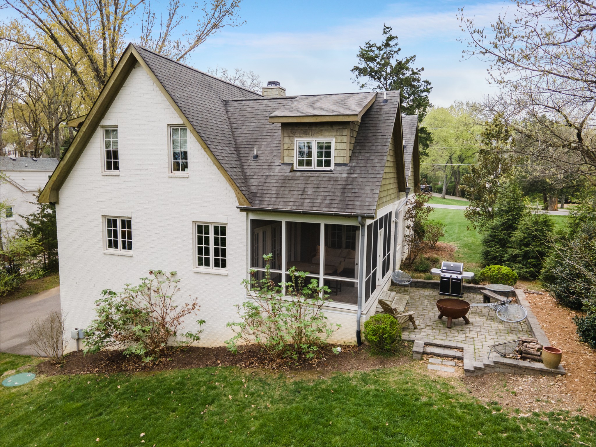 4320 Sunnybrook Dr