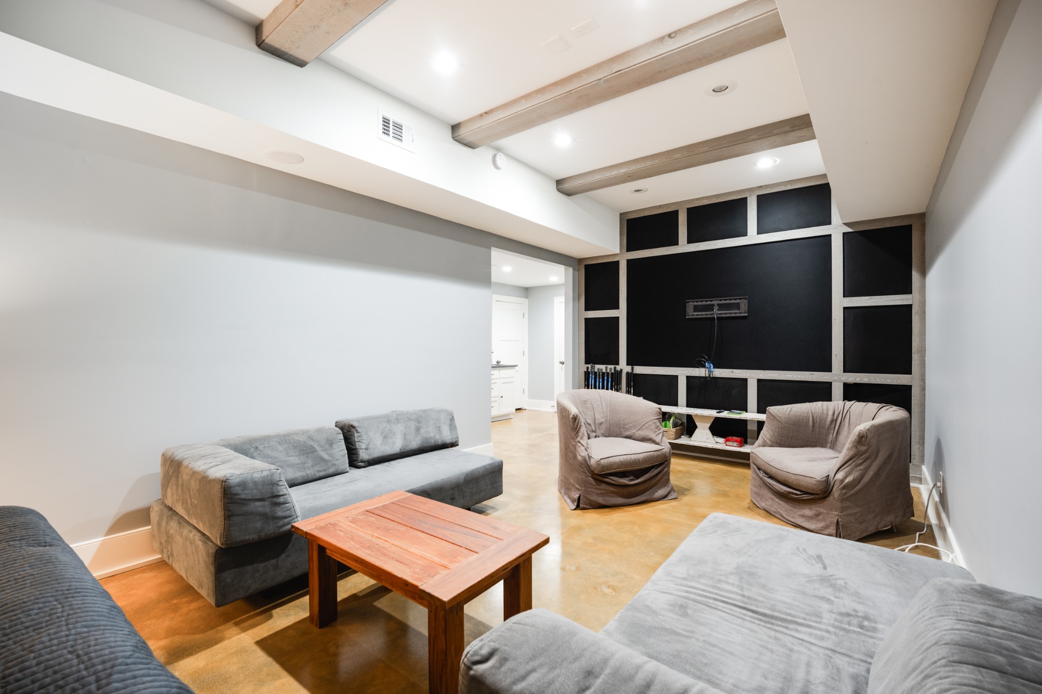 4320 Sunnybrook Dr