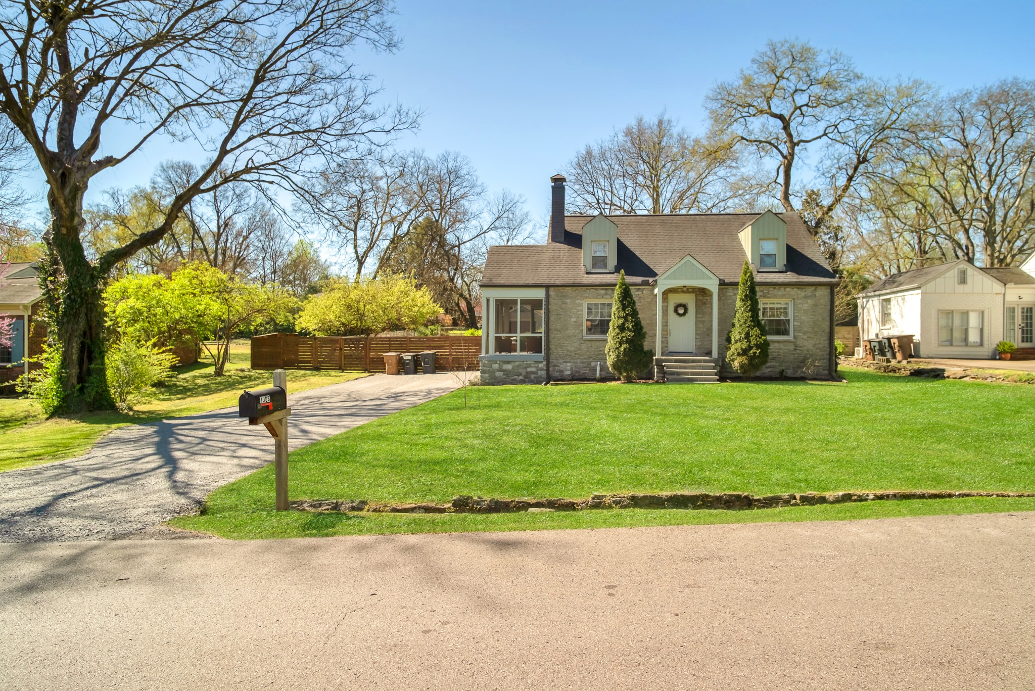 1308 Plymouth Ave