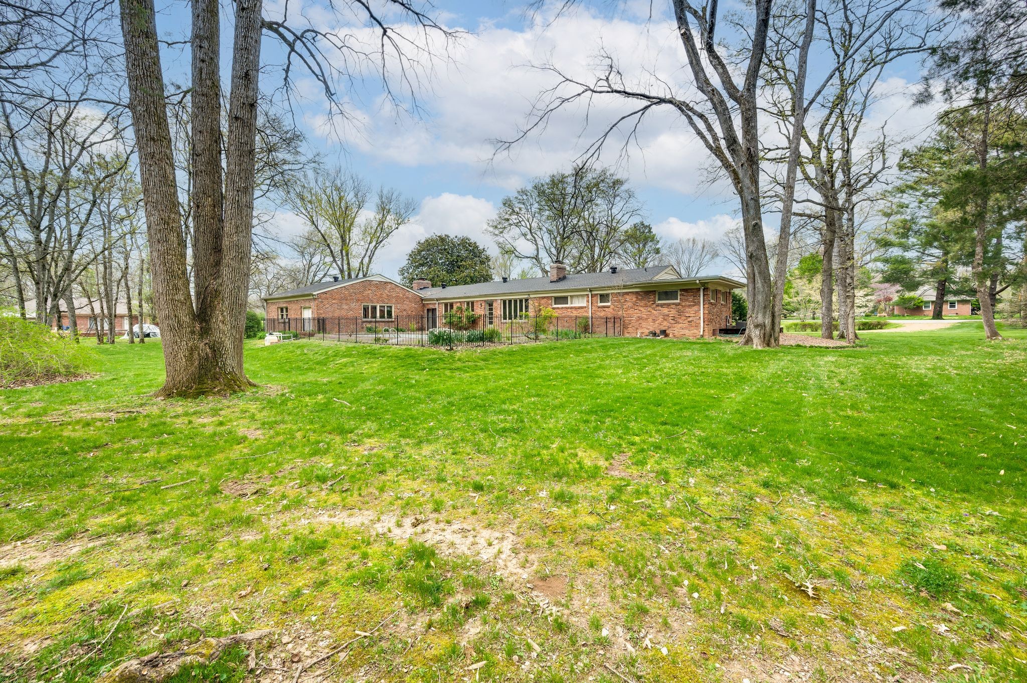 6028 Gardendale Dr