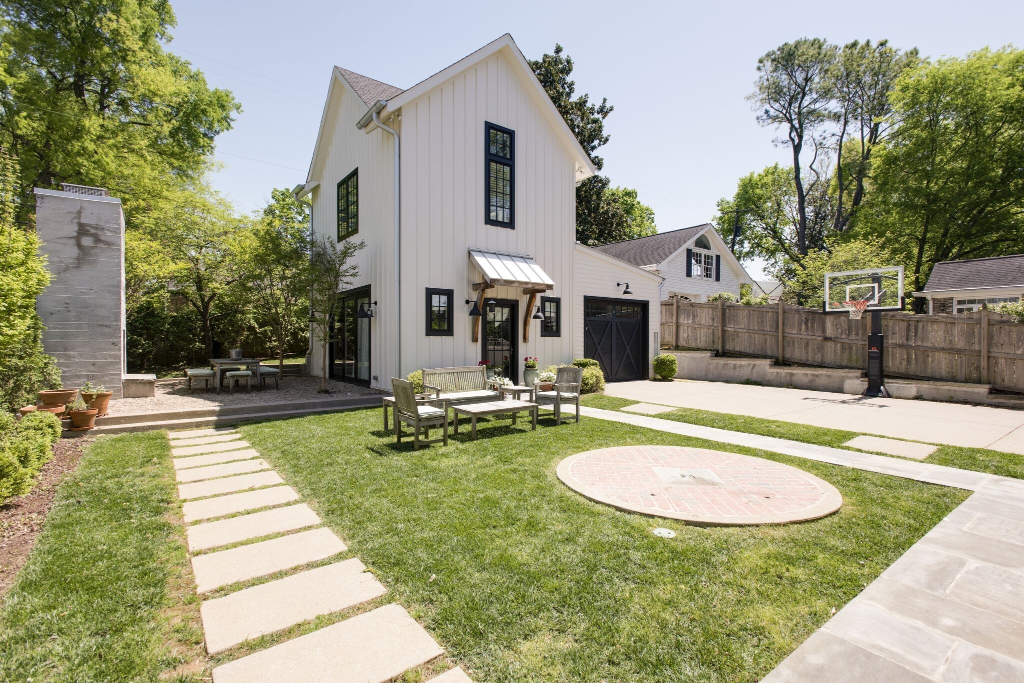 112 Mockingbird Rd