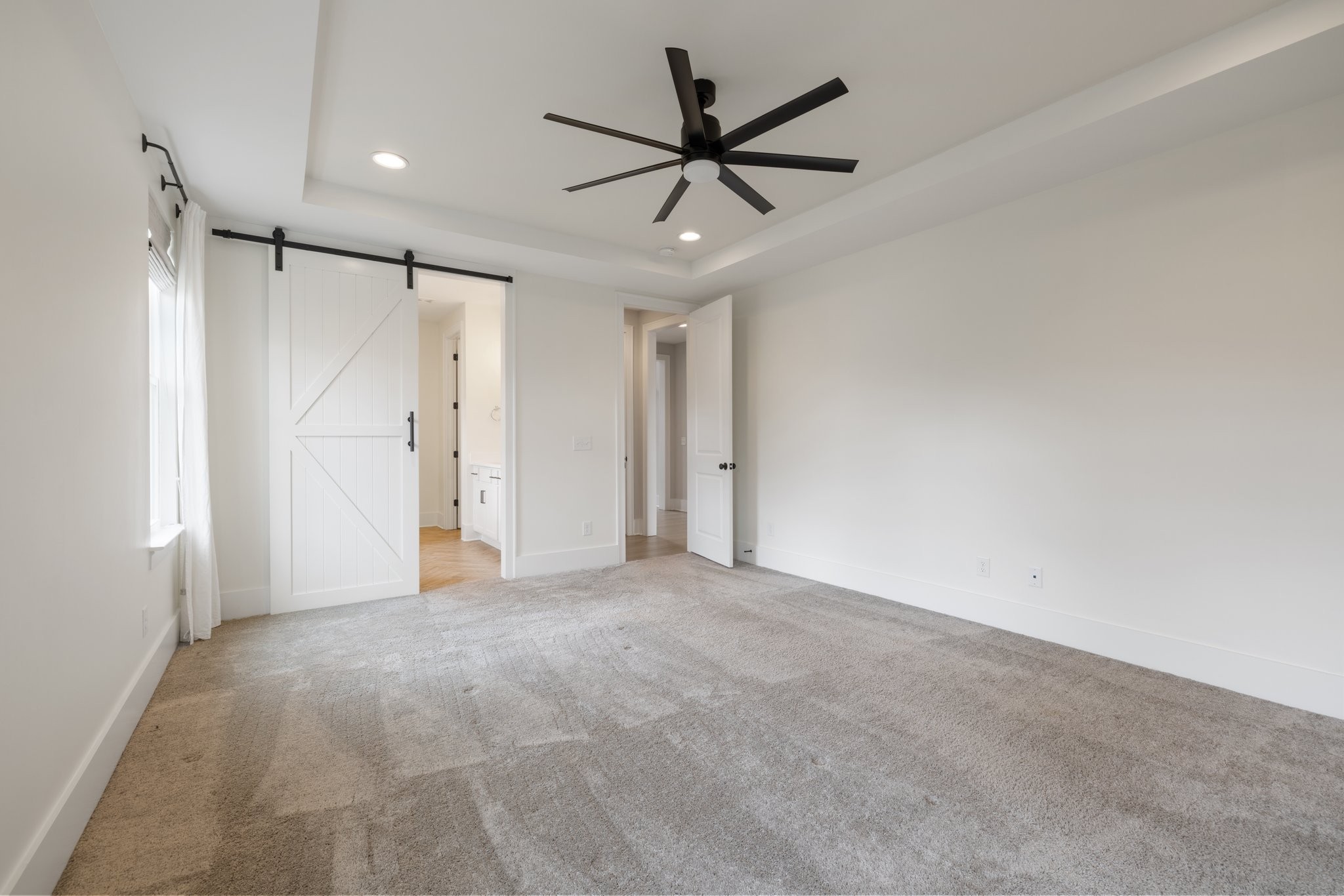 7592 Delancey Dr
