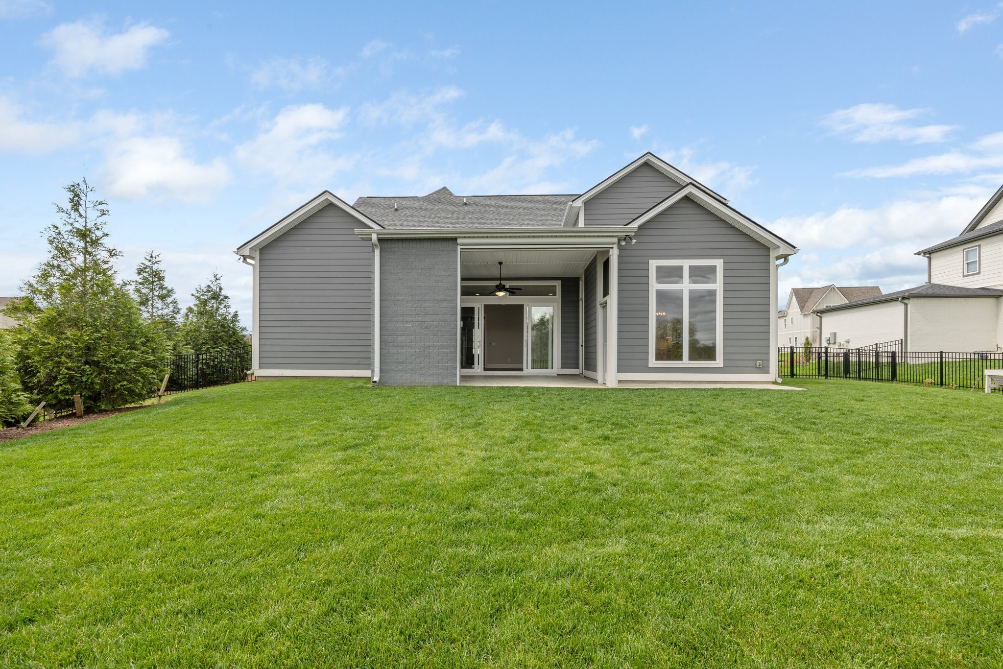 7592 Delancey Dr