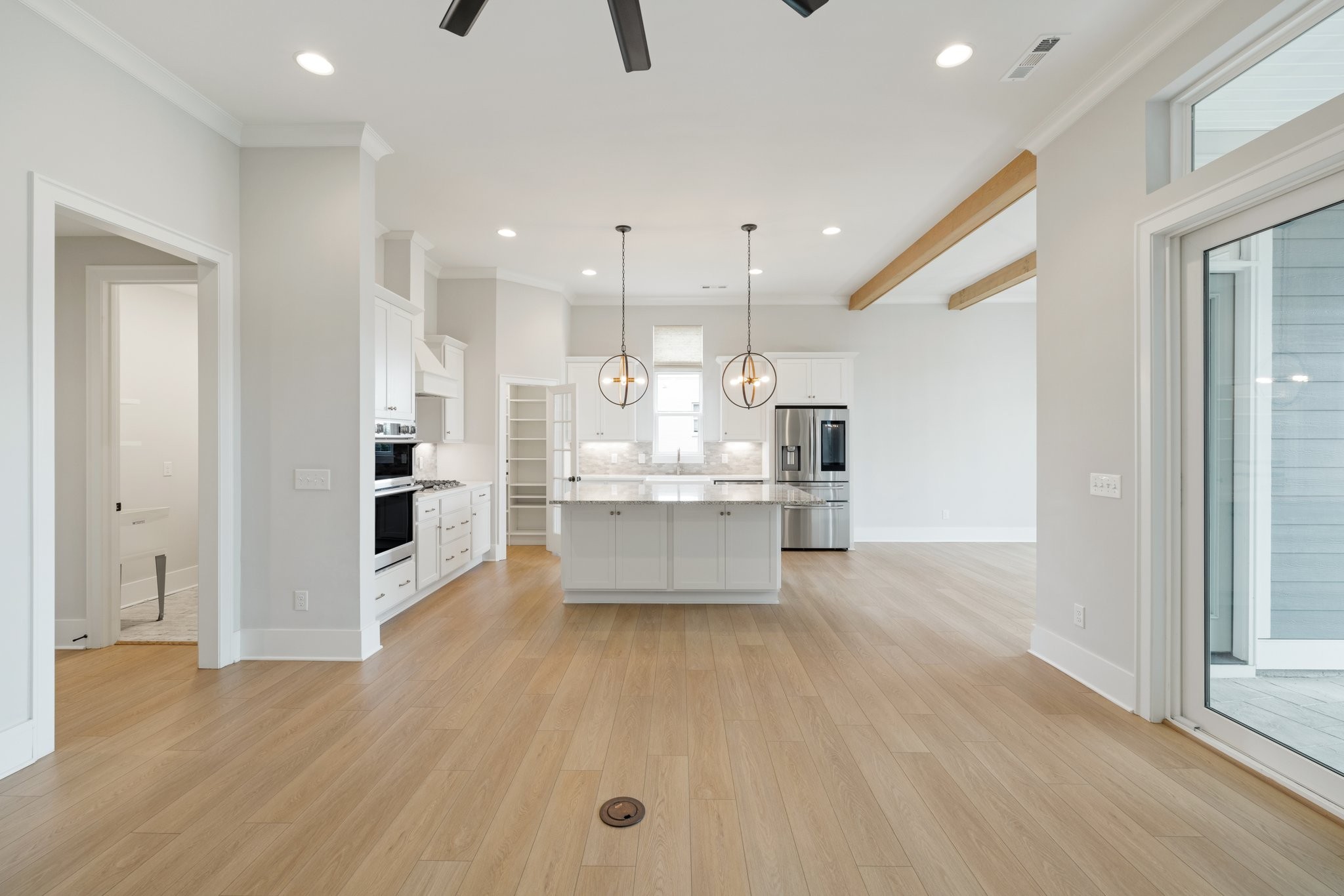 7592 Delancey Dr