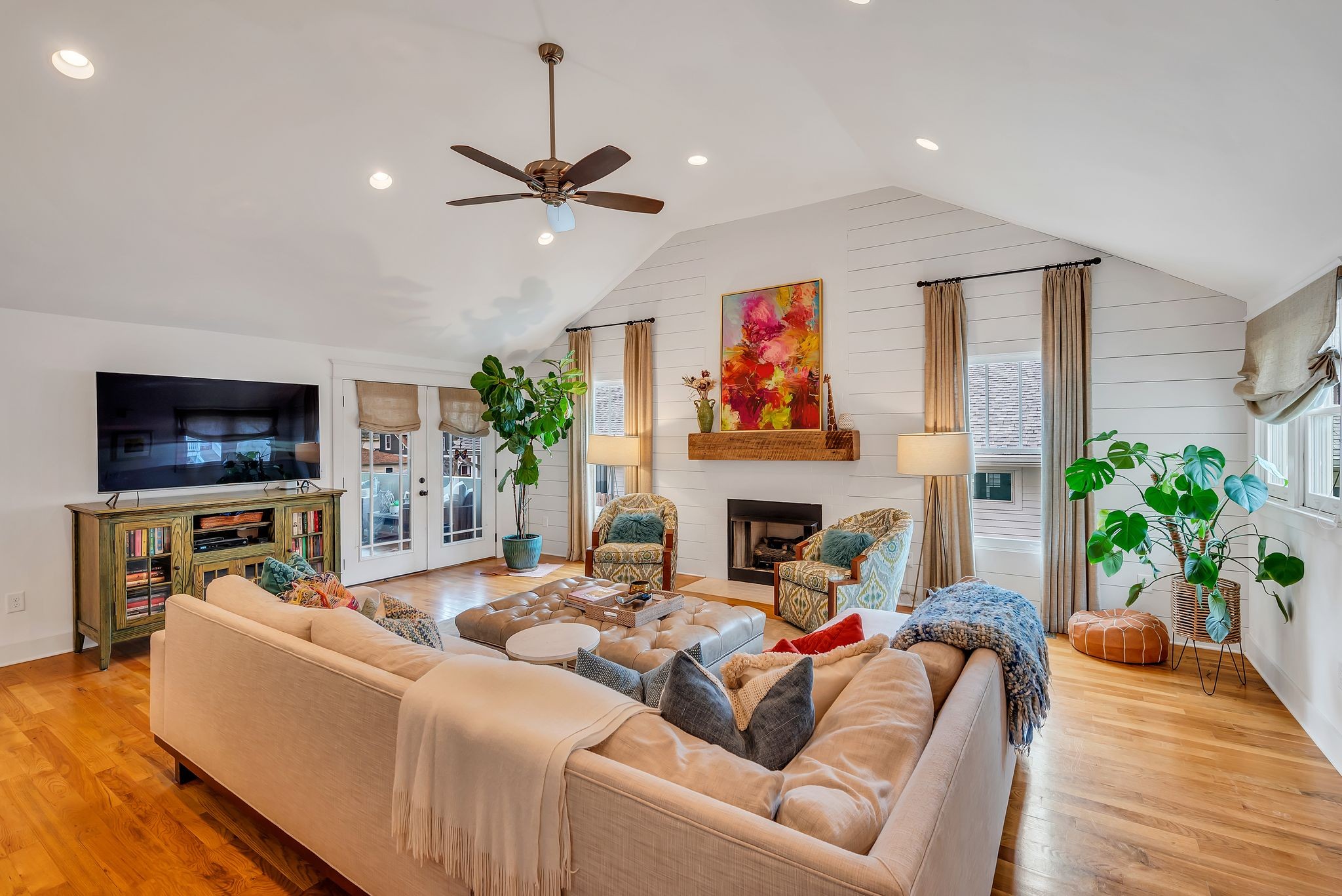 1614 Lillian St