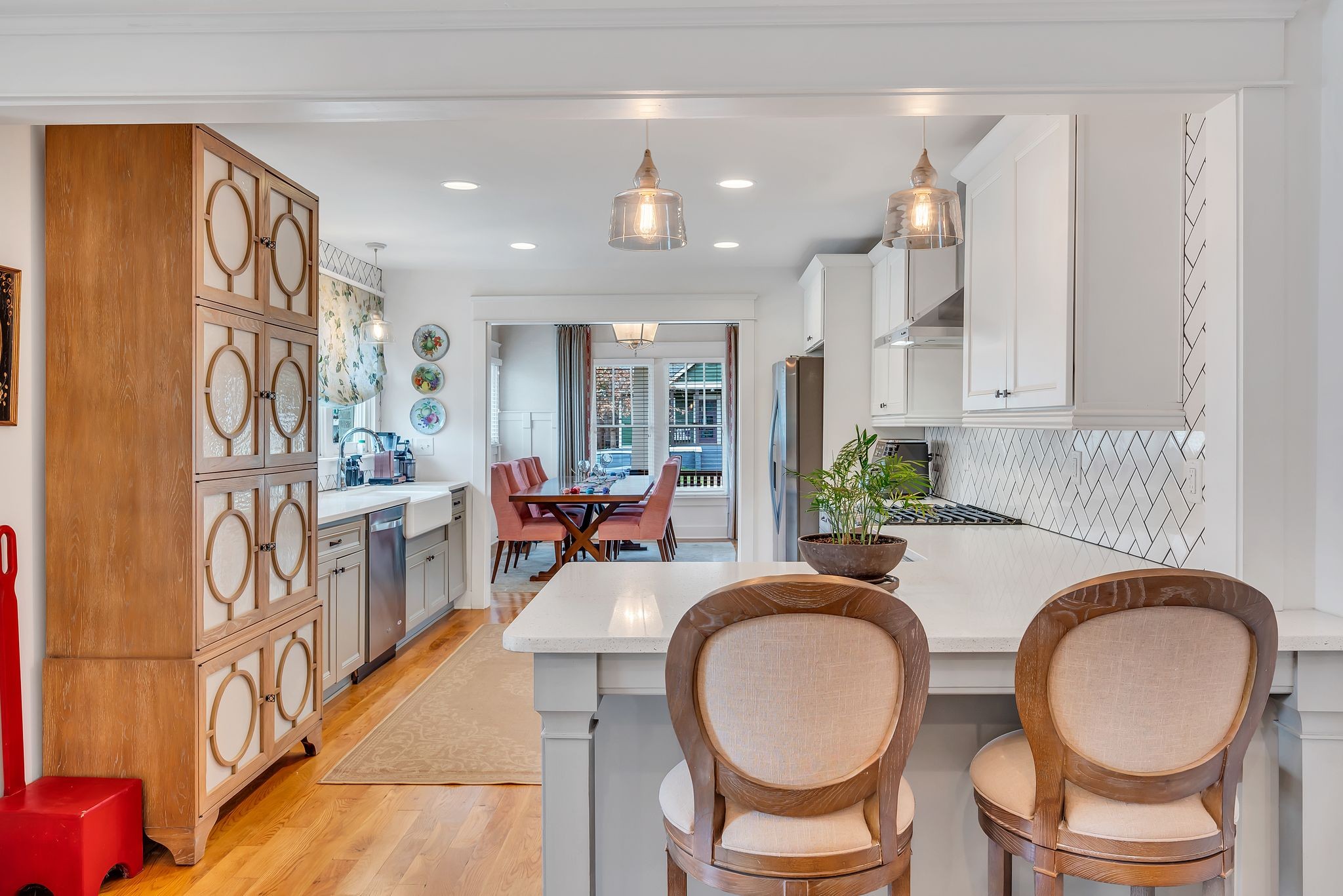 1614 Lillian St