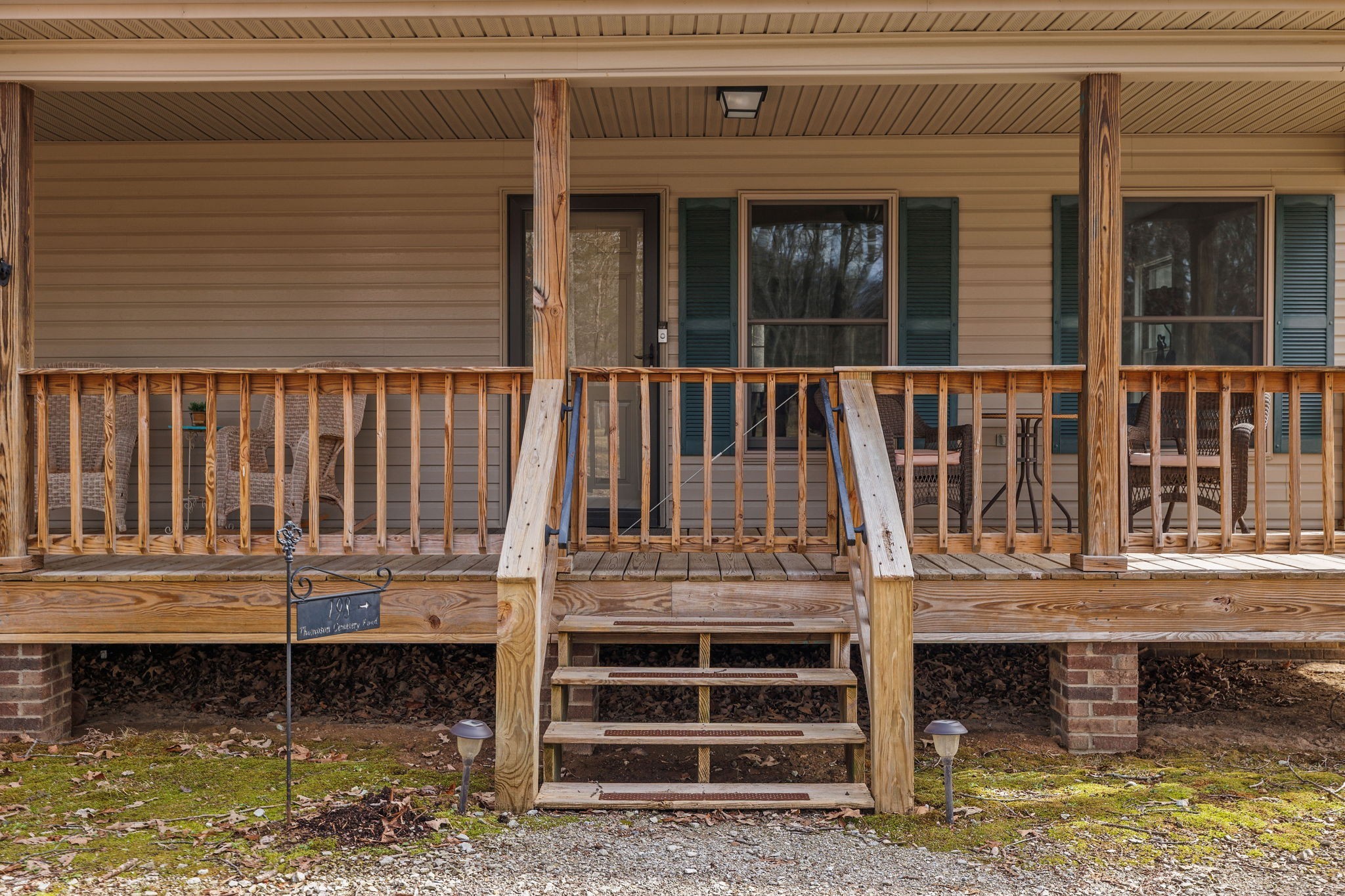 198 Thompson Cemetery Rd