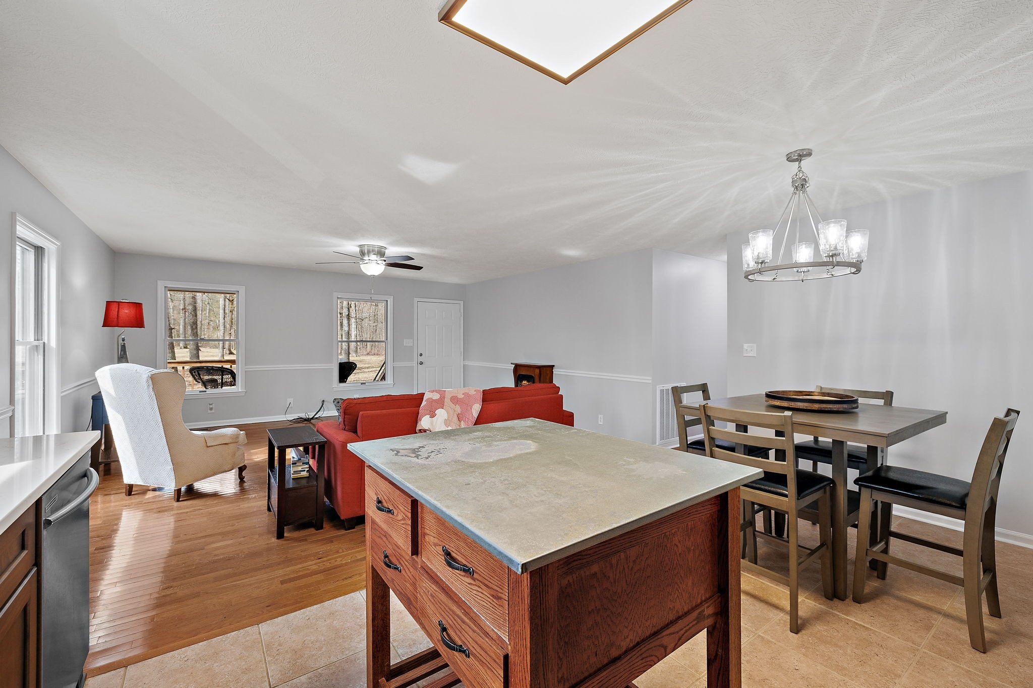 198 Thompson Cemetery Rd