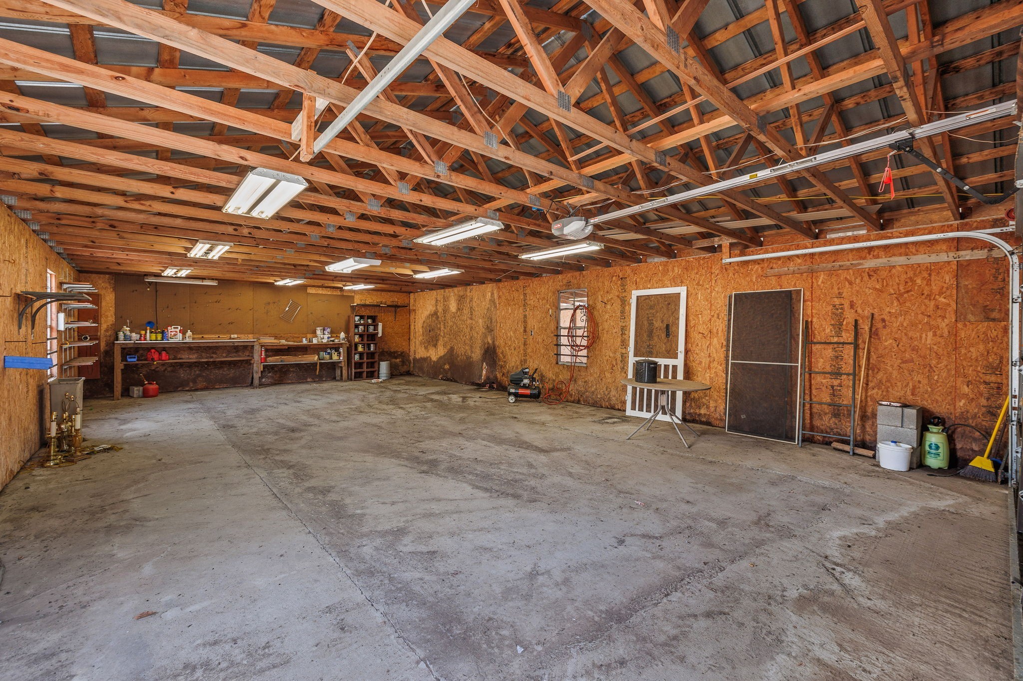 198 Thompson Cemetery Rd