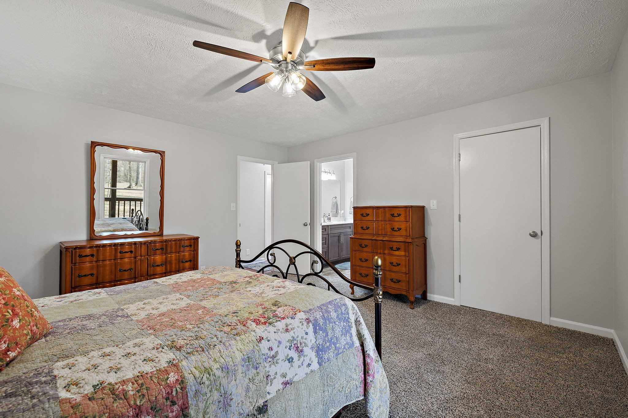 198 Thompson Cemetery Rd