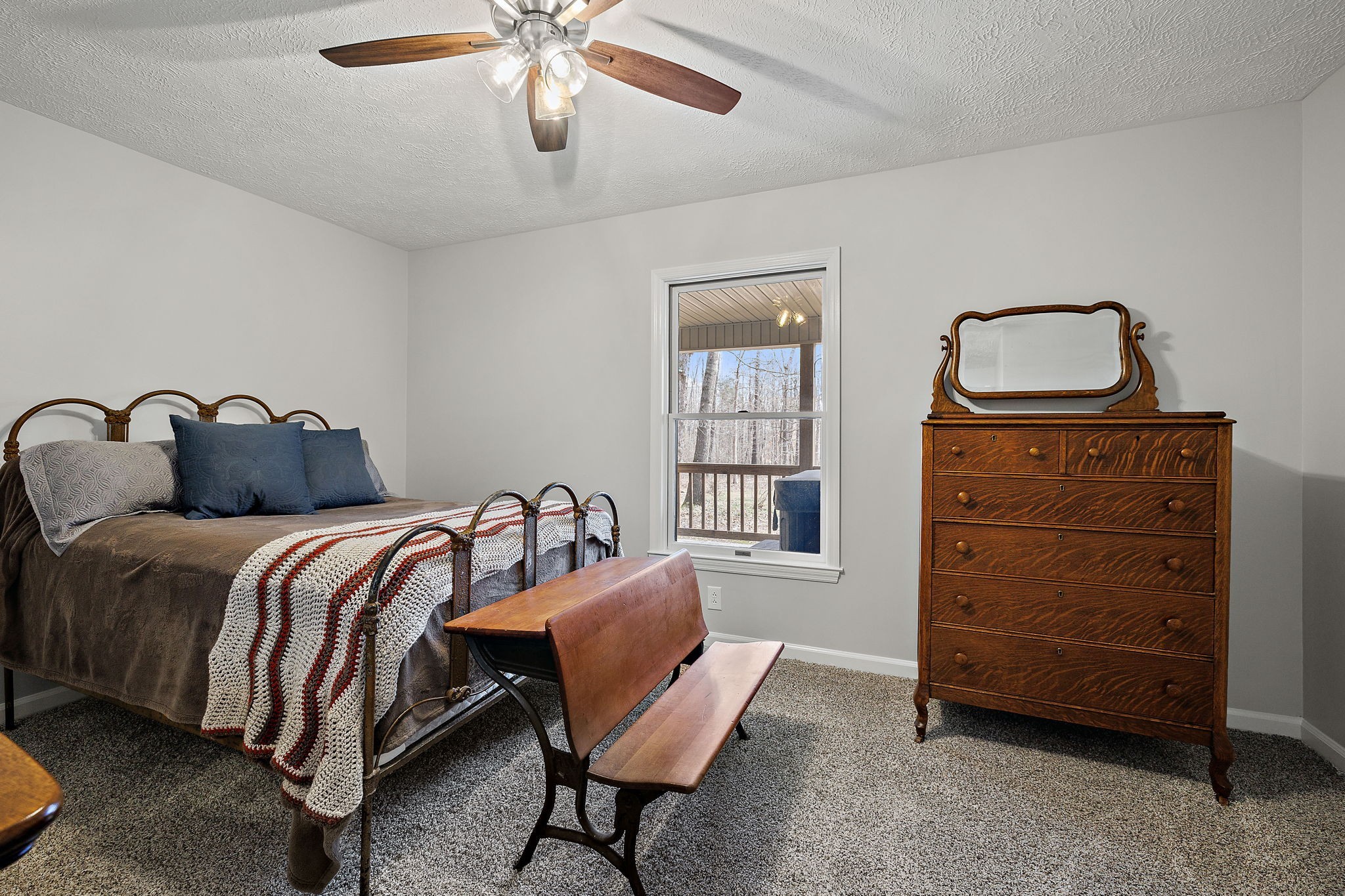 198 Thompson Cemetery Rd