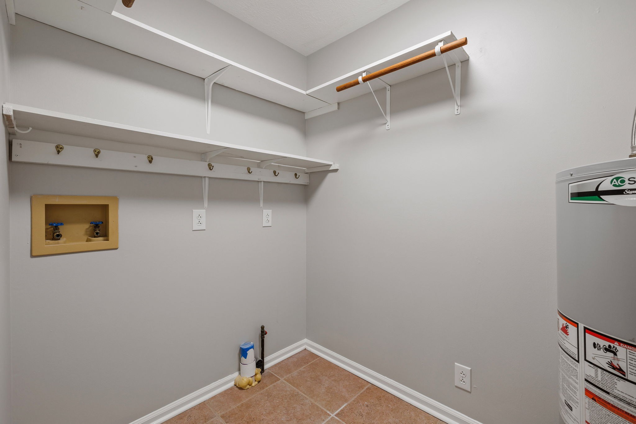 198 Thompson Cemetery Rd