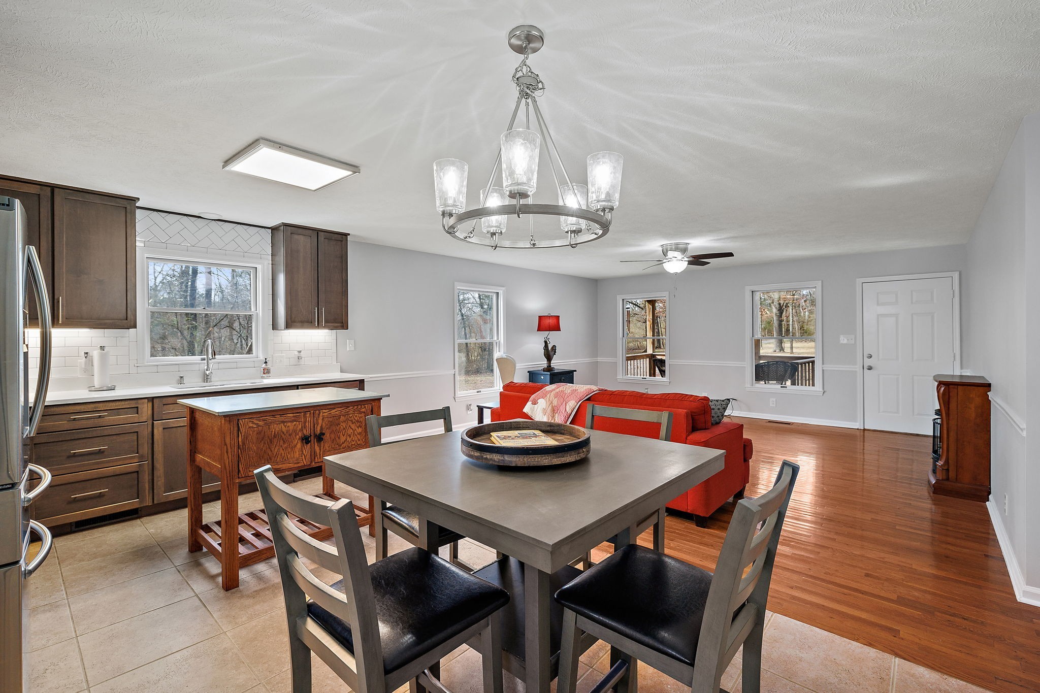 198 Thompson Cemetery Rd