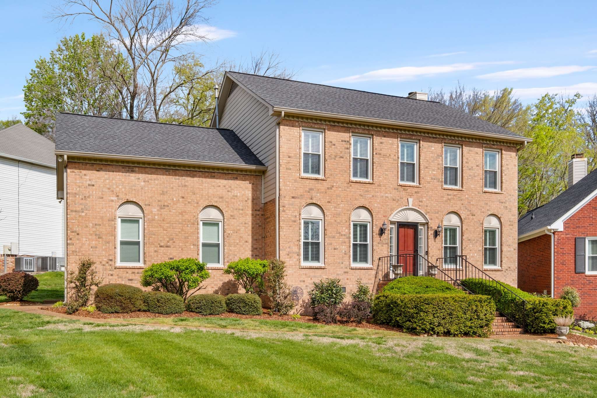 8461 Indian Hills Dr