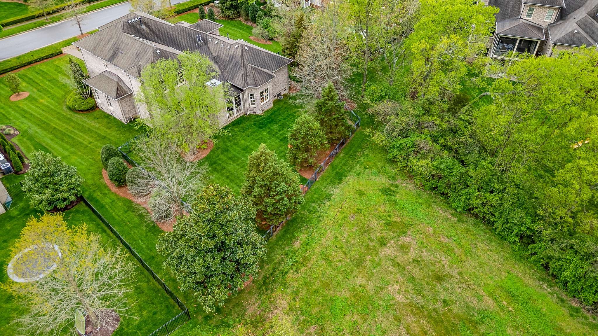 9238 Carrisbrook Ln