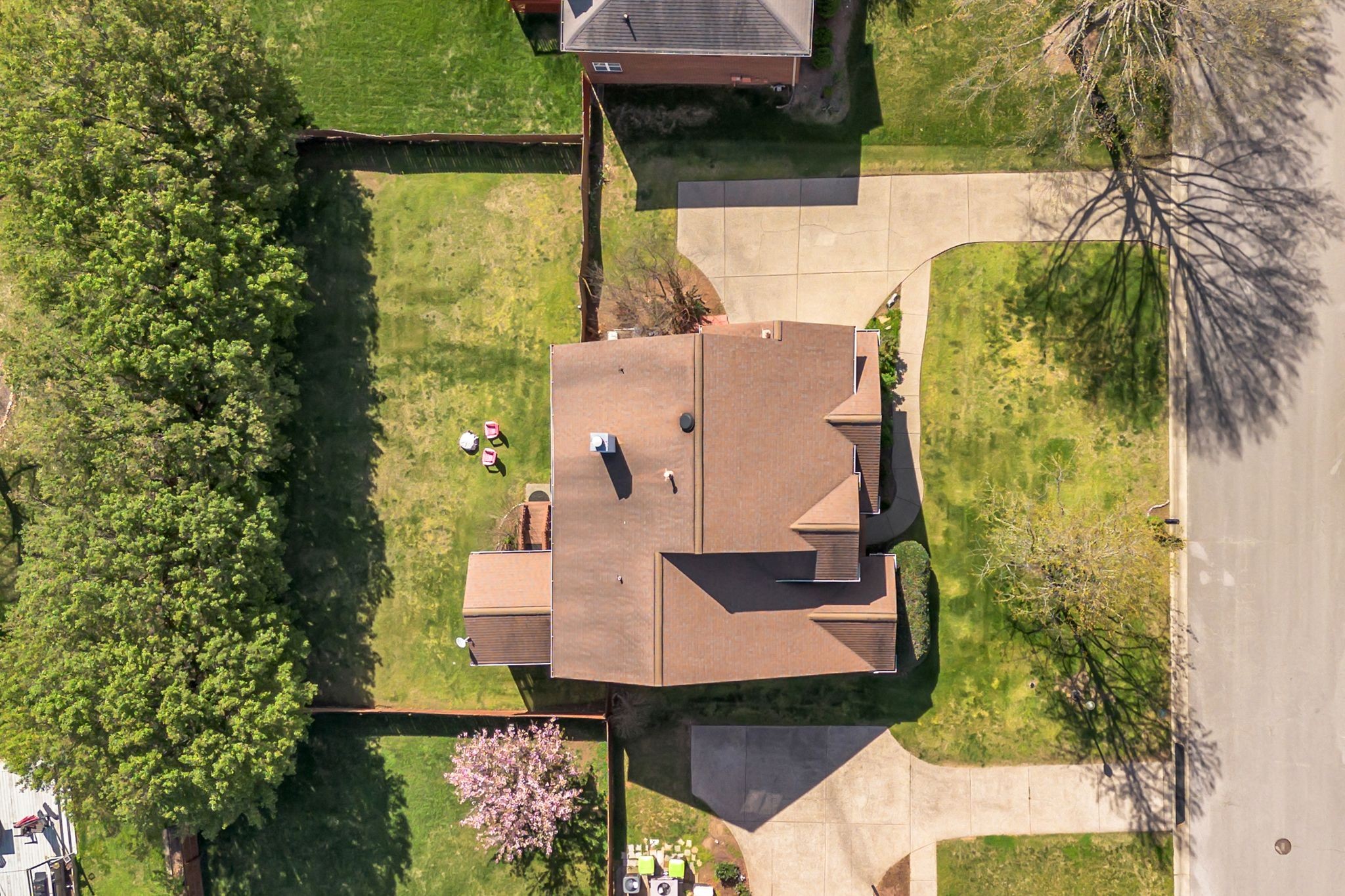 6109 Deerbrook Dr