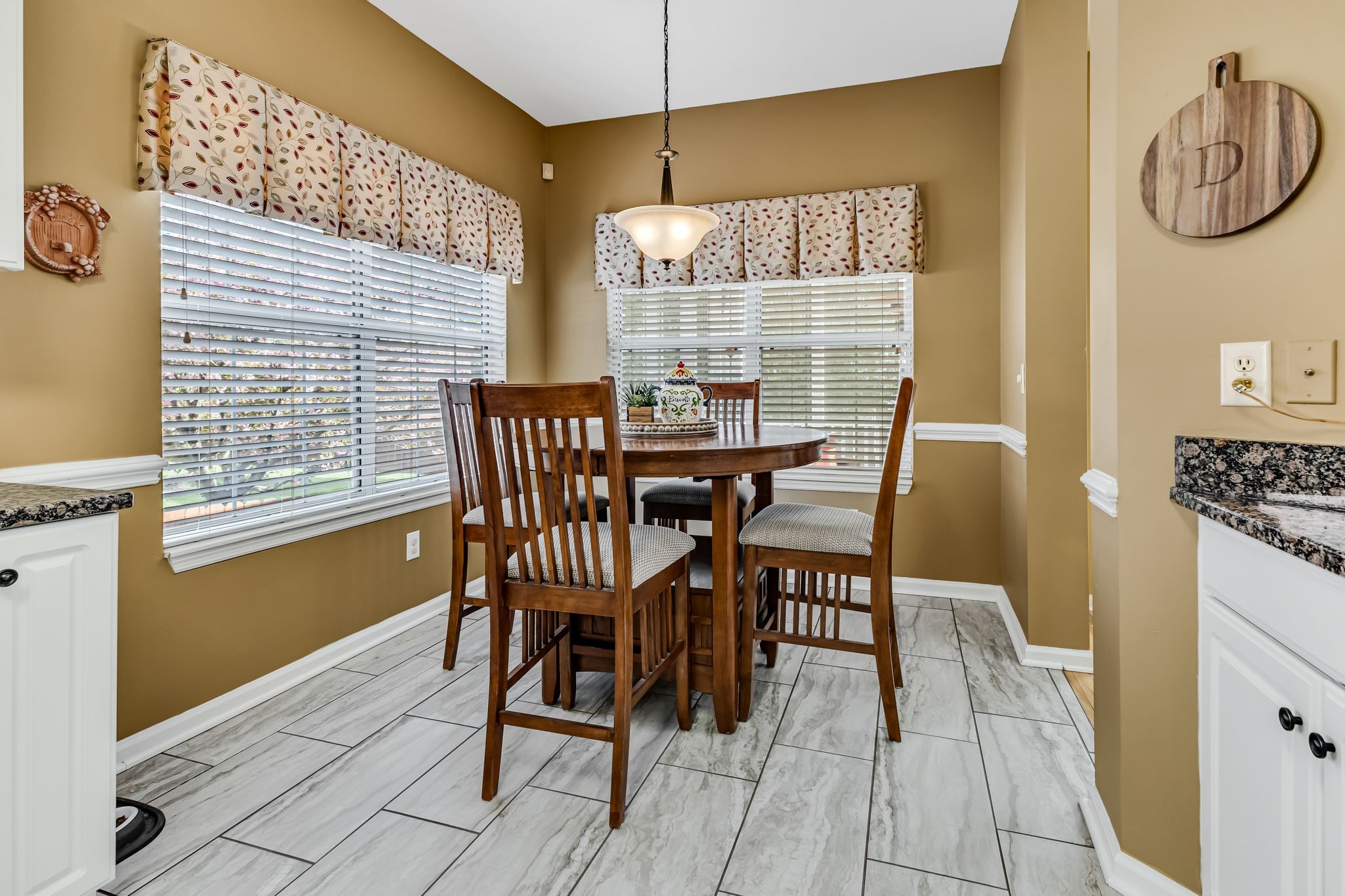 6109 Deerbrook Dr