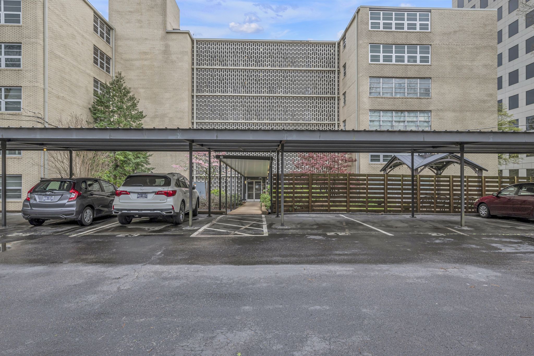 3314 West End Ave Unit: 301