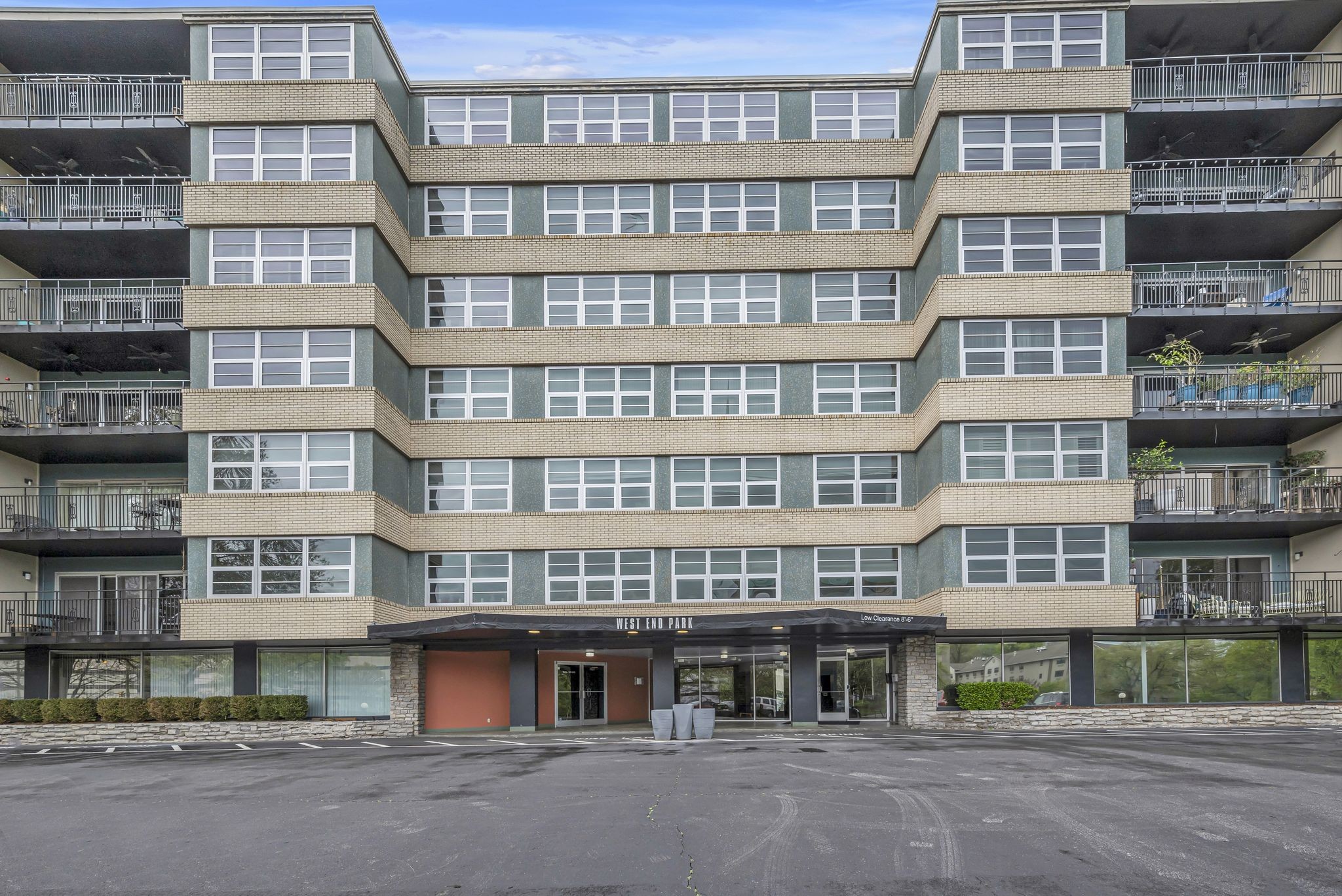 3314 West End Ave Unit: 301