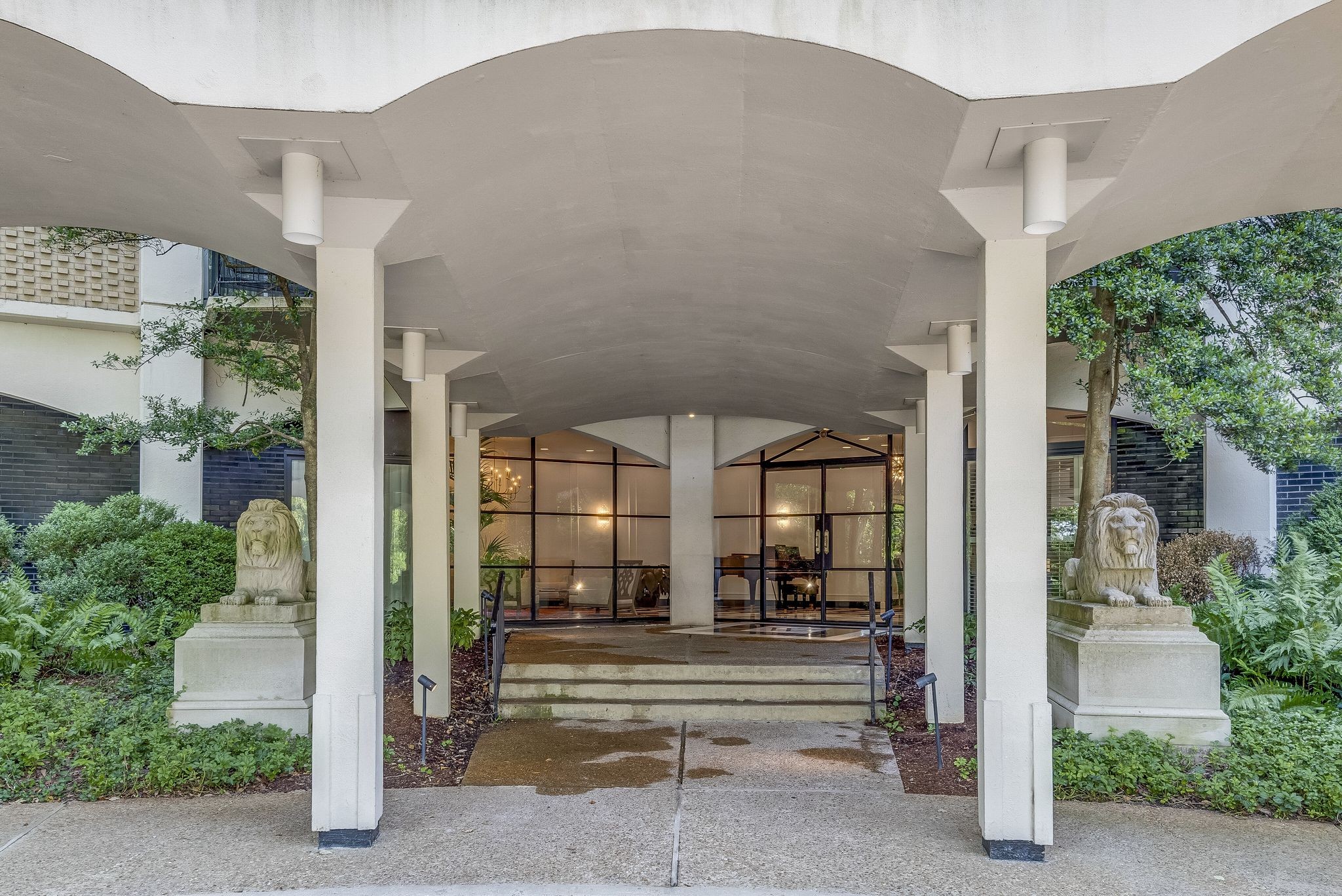 4215 Harding Pike Unit: 912