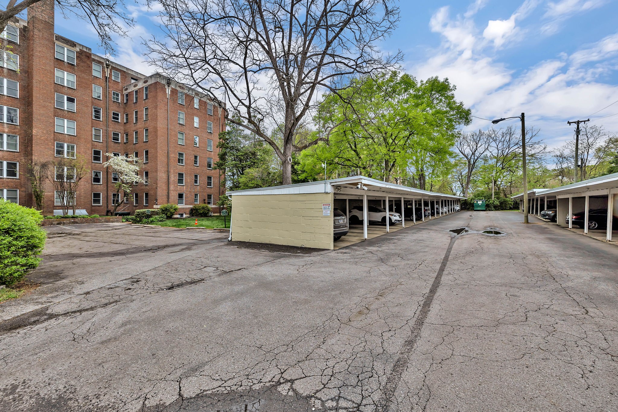 4225 Harding Pike Unit: 205