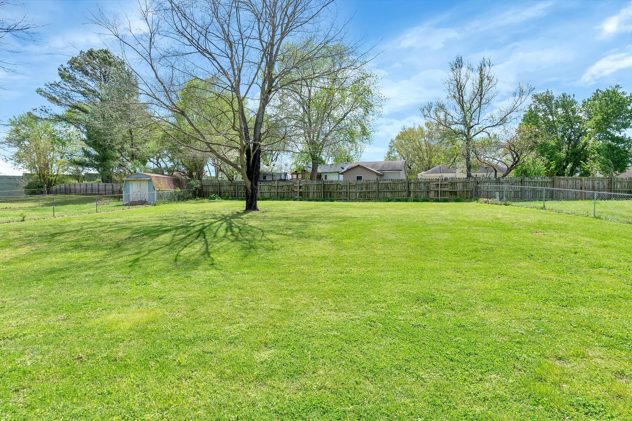 512 Riverview Dr