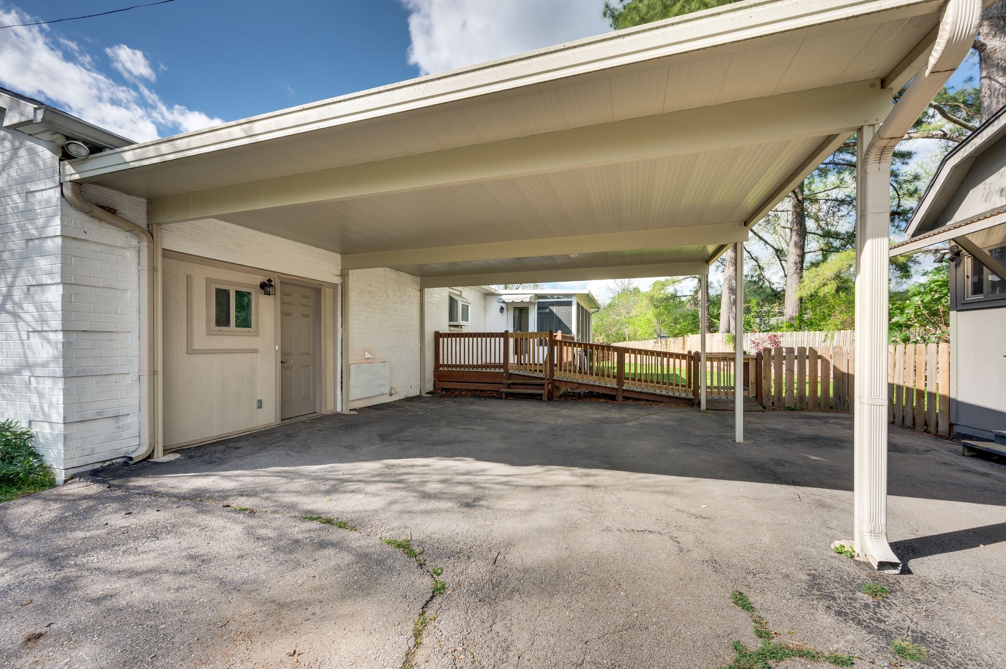 104 Harrow Ct