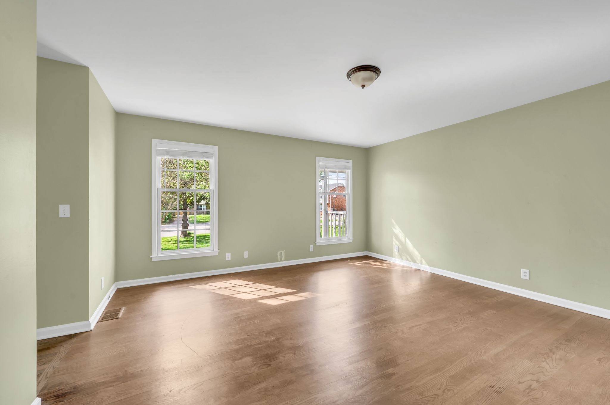 104 Harrow Ct