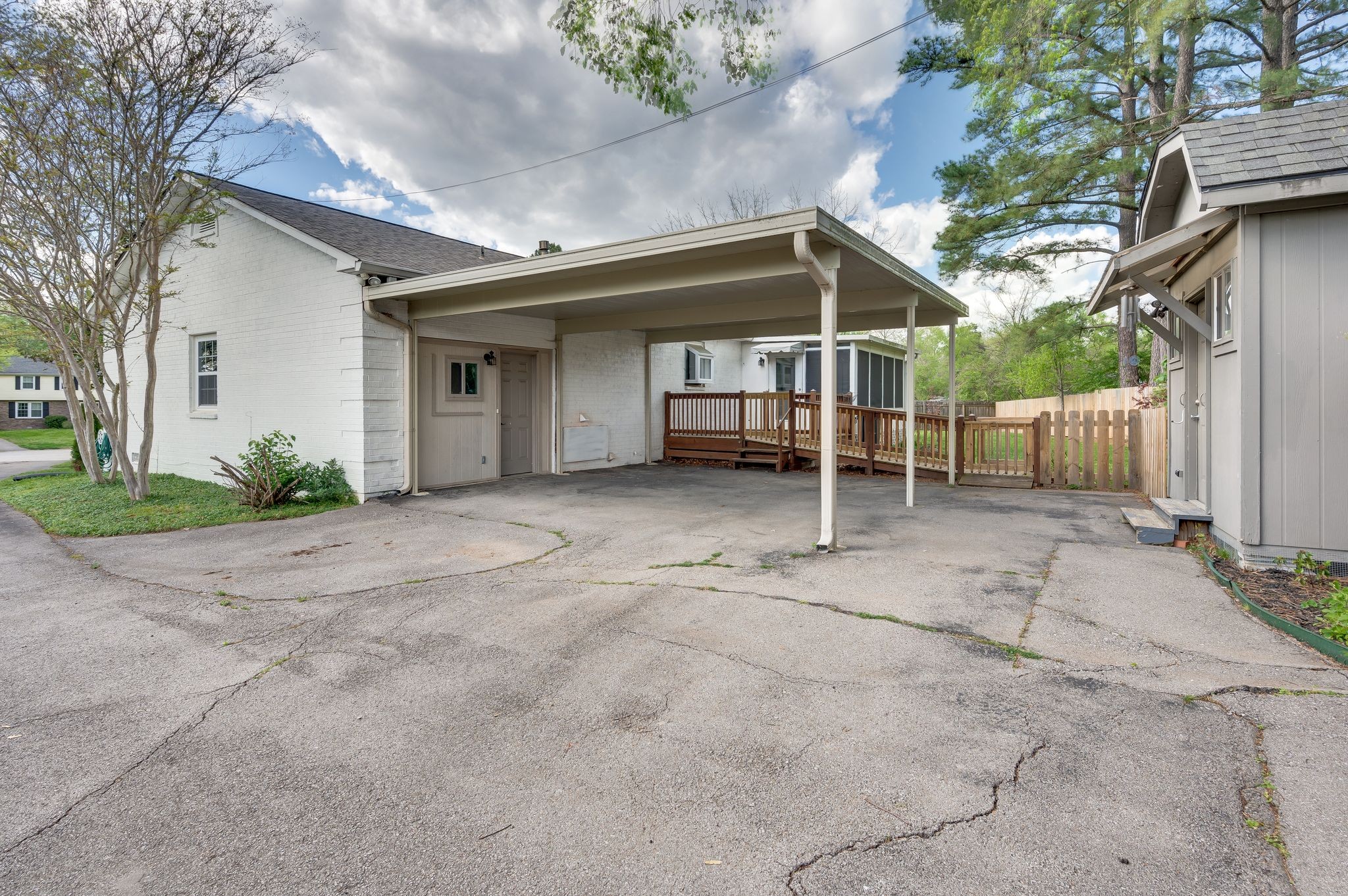 104 Harrow Ct