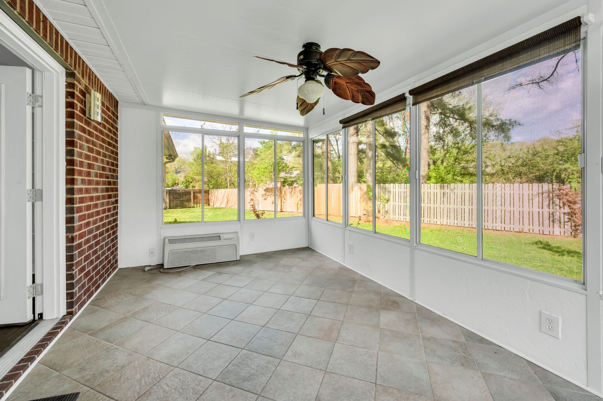 104 Harrow Ct