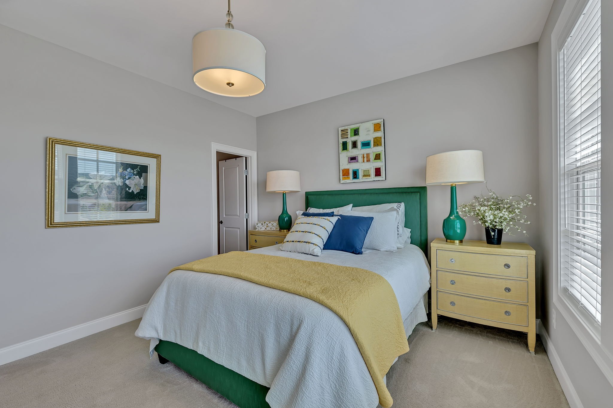 209 Halswelle Dr