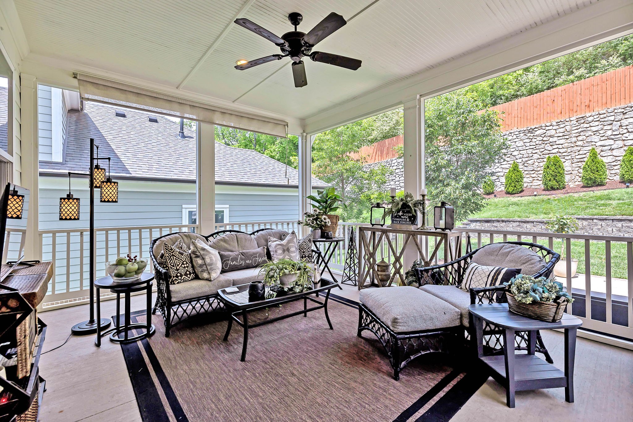 209 Halswelle Dr