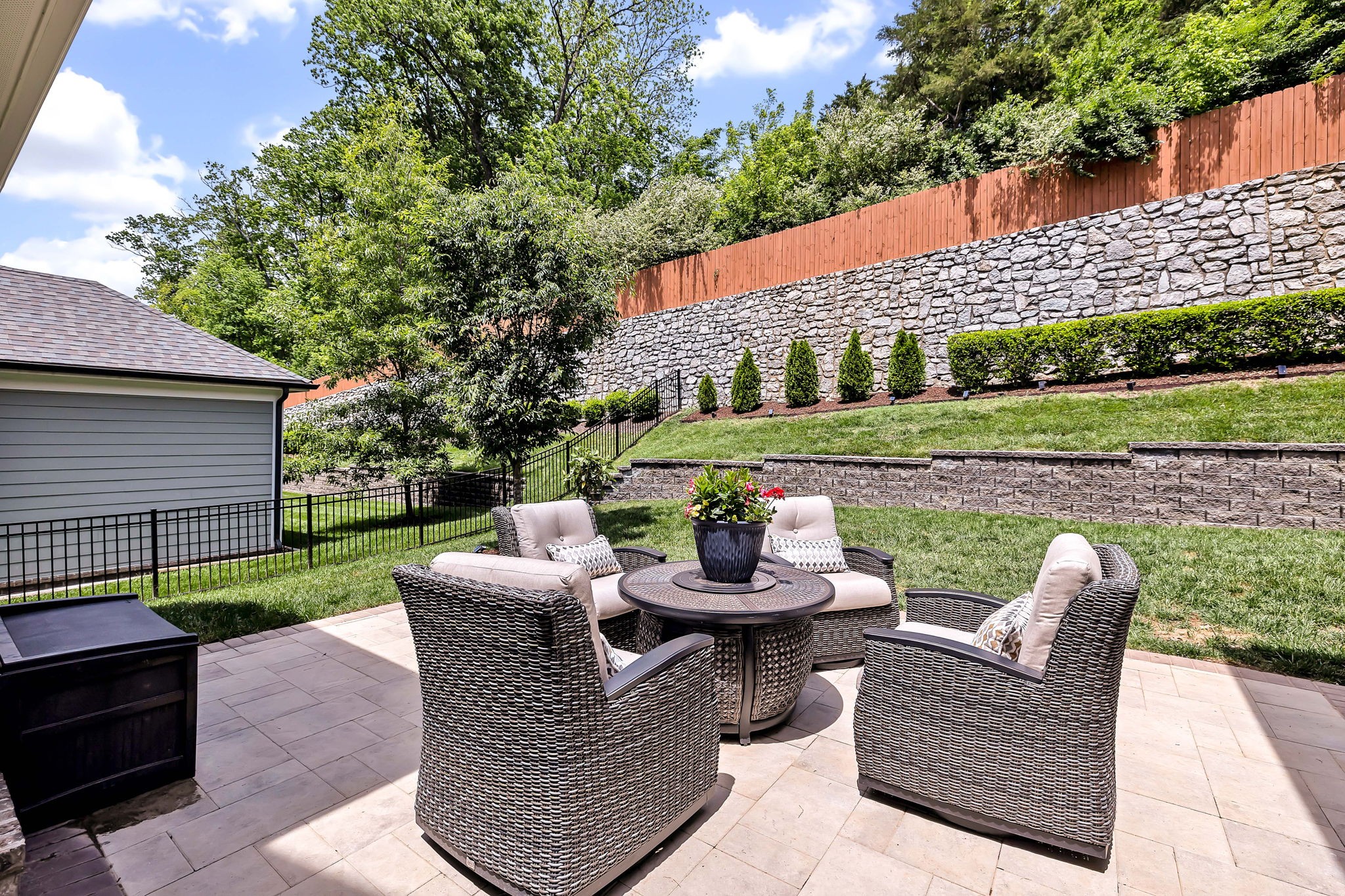 209 Halswelle Dr