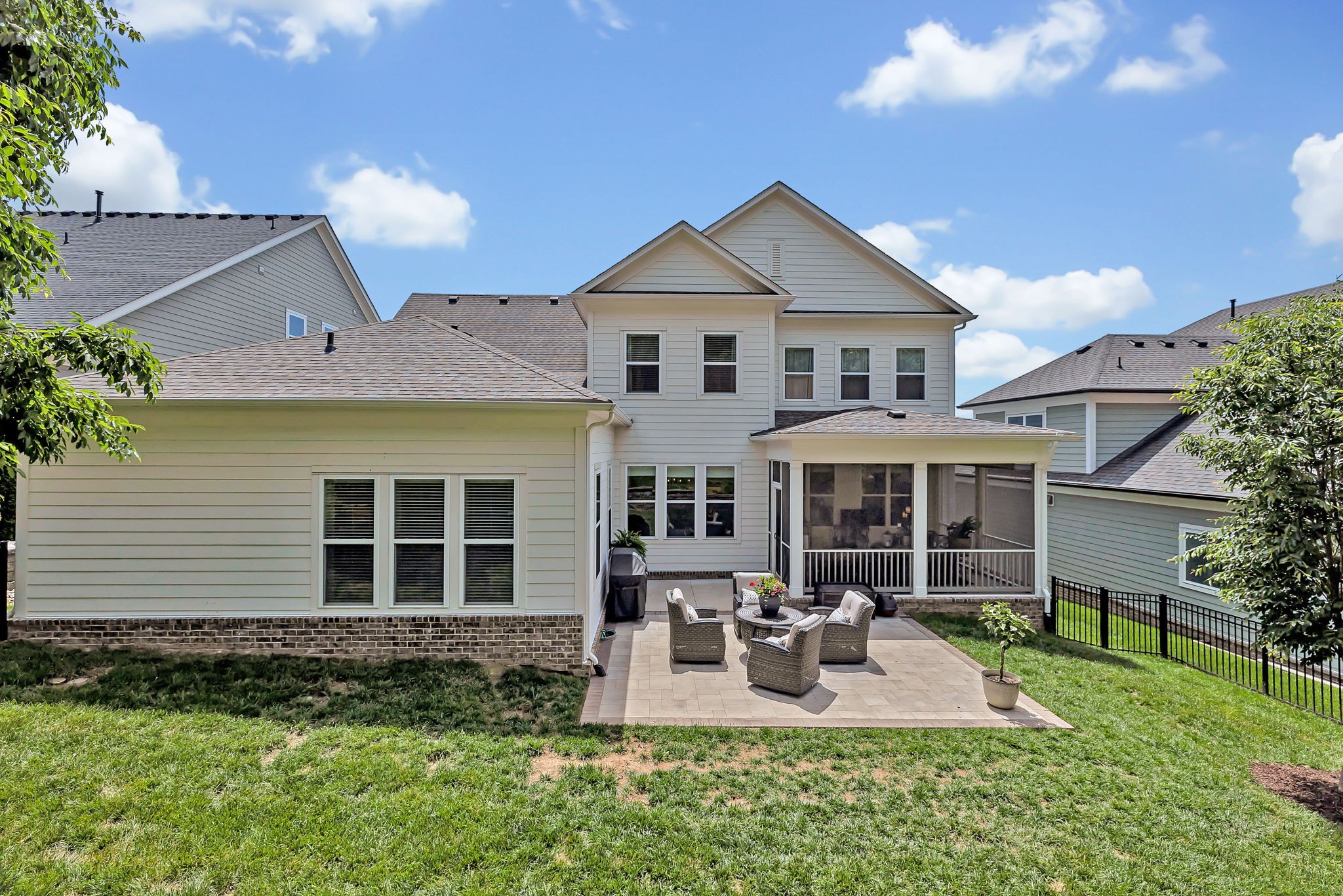 209 Halswelle Dr
